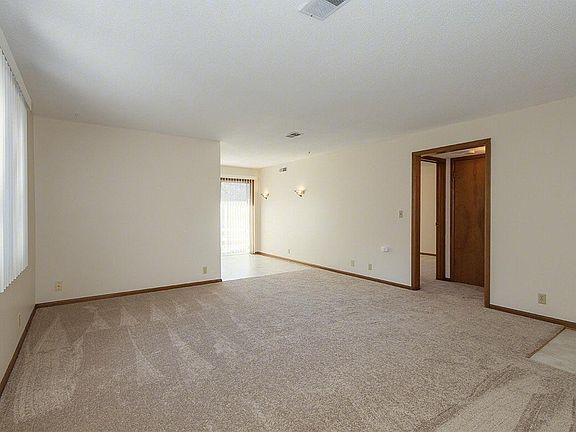 4th image of 1235 S 22nd St APT 6