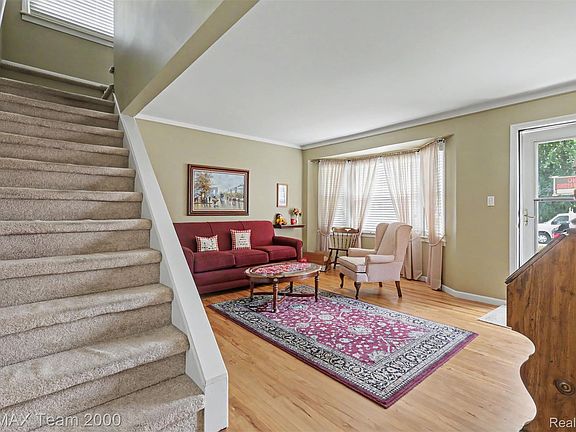 4th image of 3514 Polk St