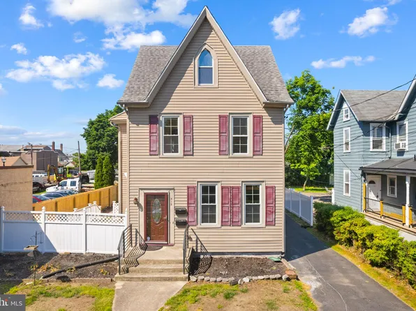 515 Cinnaminson Ave, Palmyra, NJ 08065