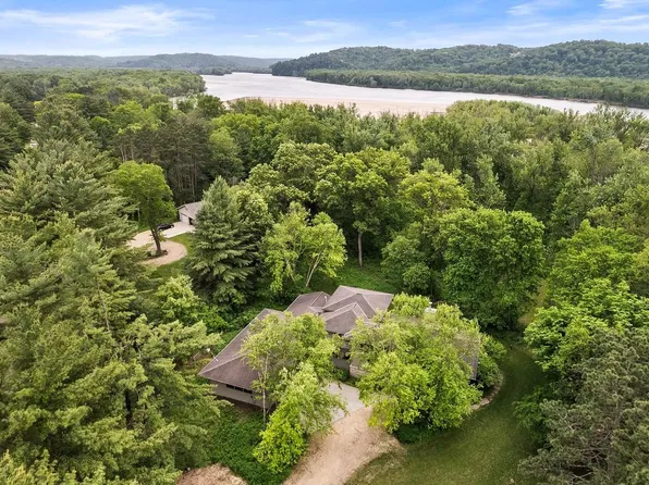 E4725 Riverside Drive, Spring Green, WI 53588