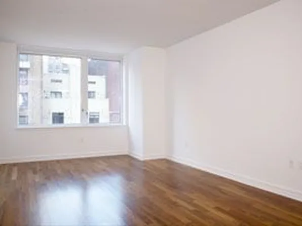 200 West End Avenue image 1 of 11