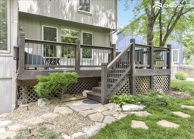 13117 Woodward St — Photo 37