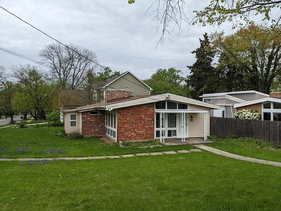 701 Kerwin Rd