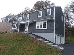 5 Slope Dr, Cedar Knolls, NJ 07927