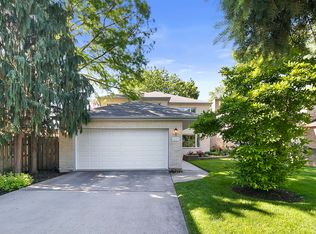 421 Herrick Rd, Riverside, IL 60546