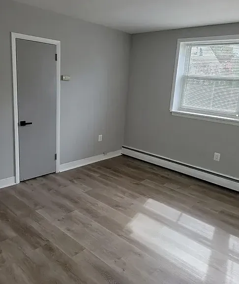 615 E Main St #D3 — Photo 1