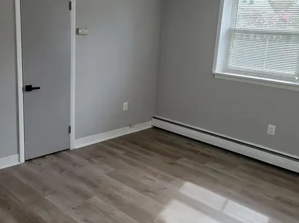 615 E Main St #D3, Maple Shade, NJ 08052