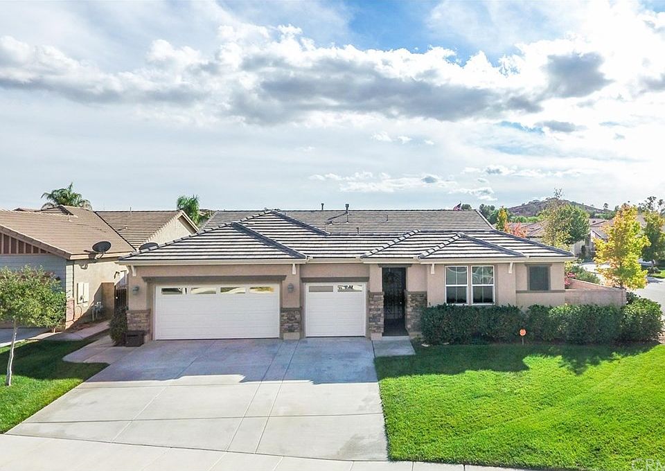 1st image of 27423 Solitude Dr