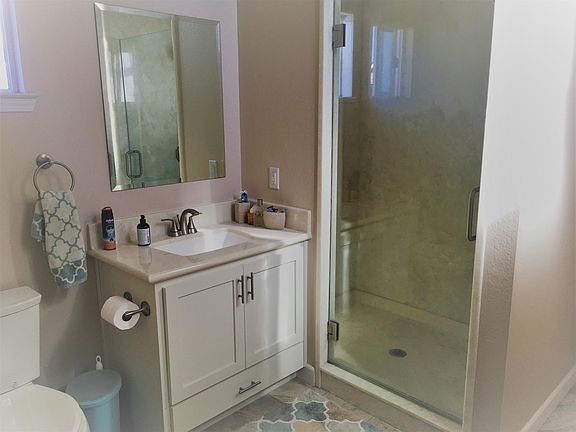 4th image of 33691 Bardolph Cir