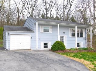3756 S Lakeshore Dr, Byrnes Mill, MO 63051
