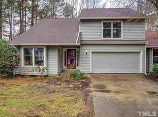 6 Clover Dr, Chapel Hill, NC 27517