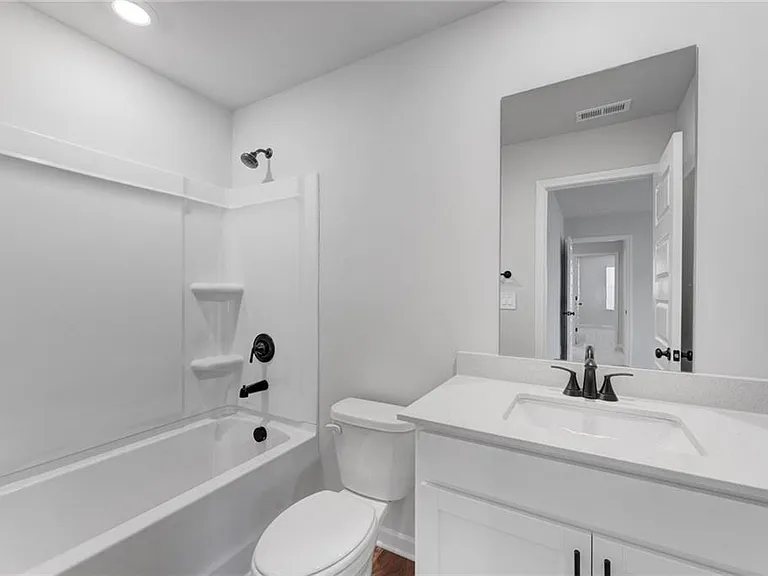 2929 Sweet Red Cir — Photo 53