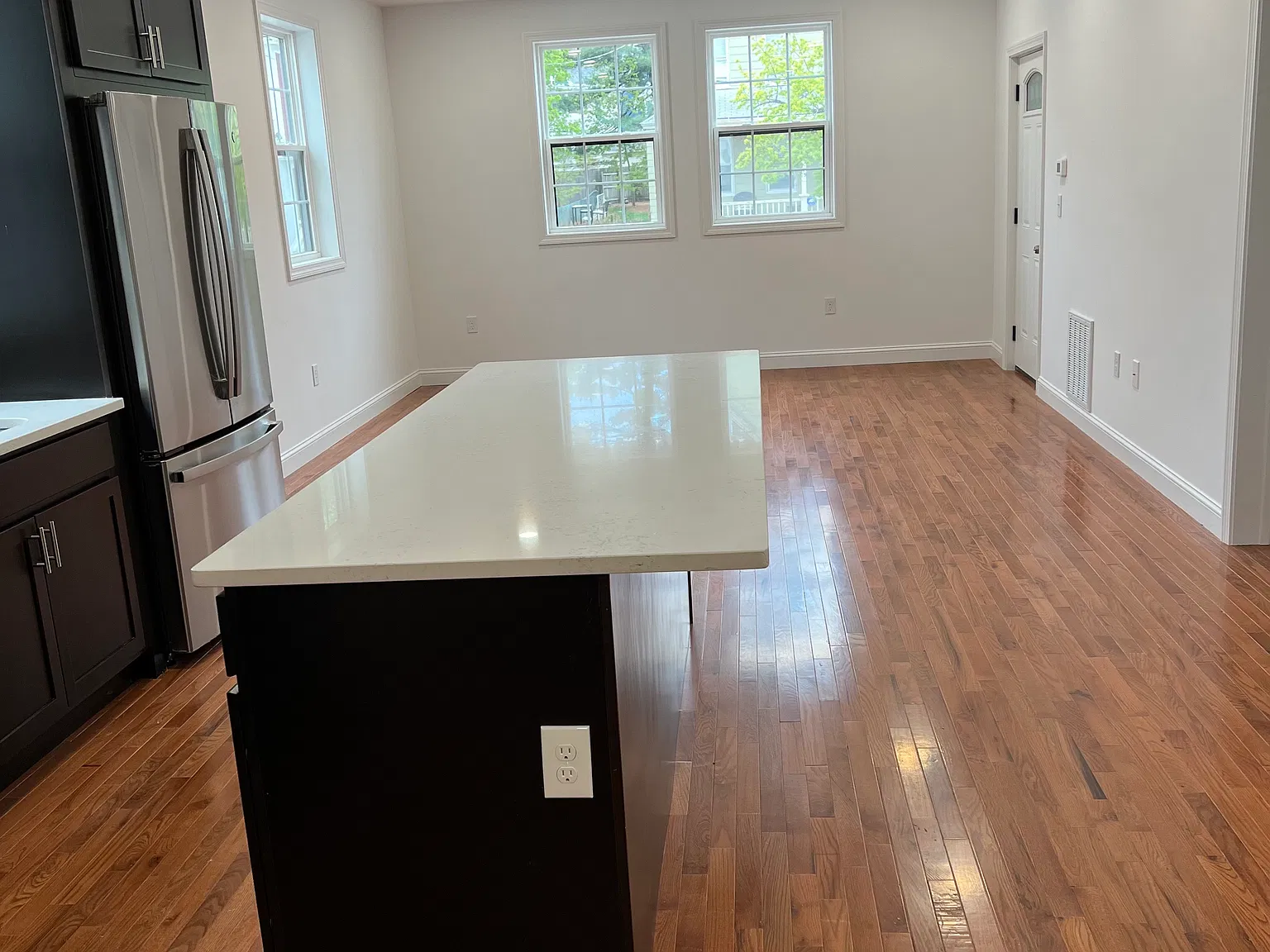 4 bed, 1600 sqft, $3,300 — Photo 1