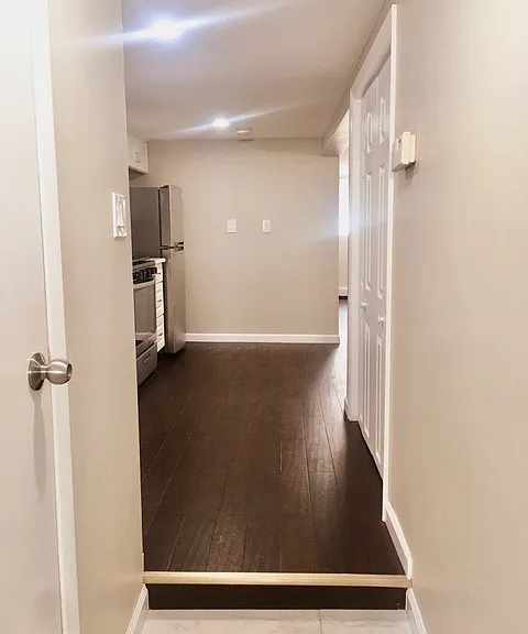 231 Warren Ave #BASEMENT — Photo 3