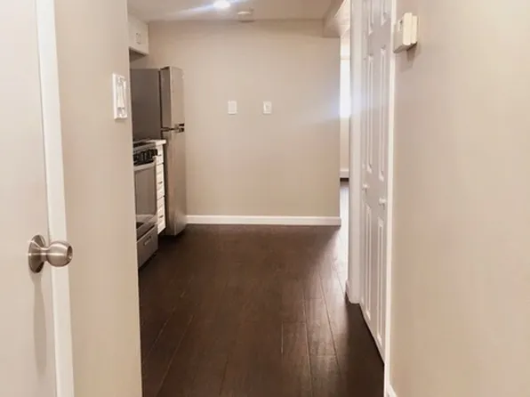 231 Warren Avenue image 3 of 16