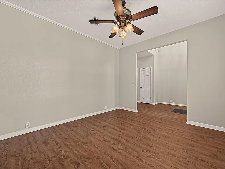 11218 Timbertree Ln — Photo 8