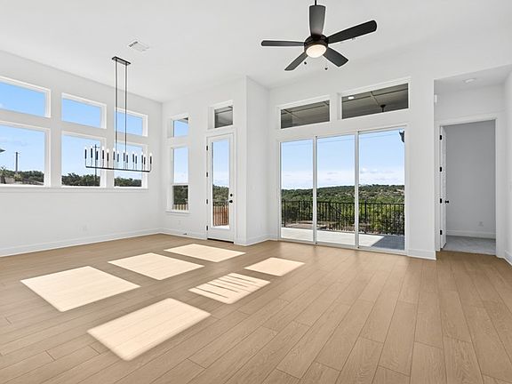 The Violet - Family Room