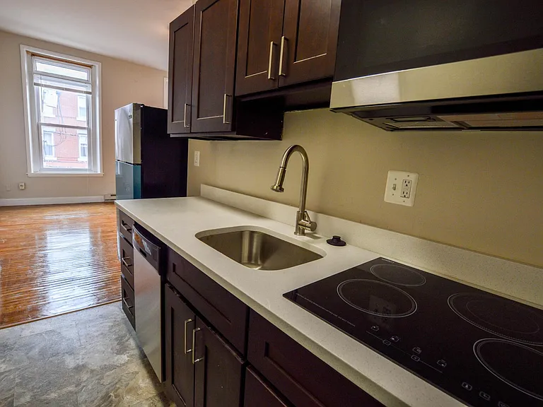 3909 Pine St #2F — Photo 9