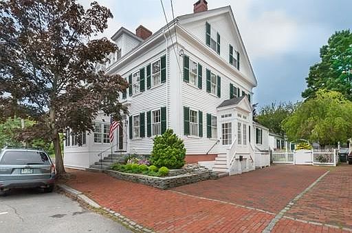 1st image of 8 Auburn St