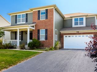 748 Bonaventure Dr, Oswego, IL 60543