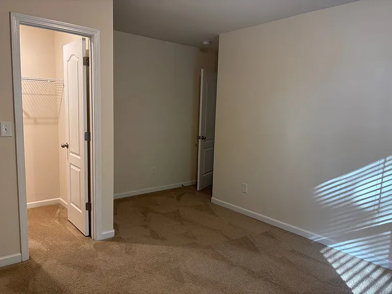 7617 Malden Park Dr — Photo 32