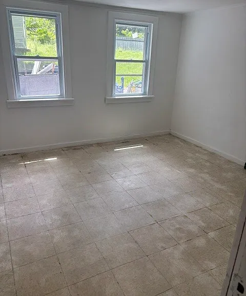 389 Main St — Photo 14