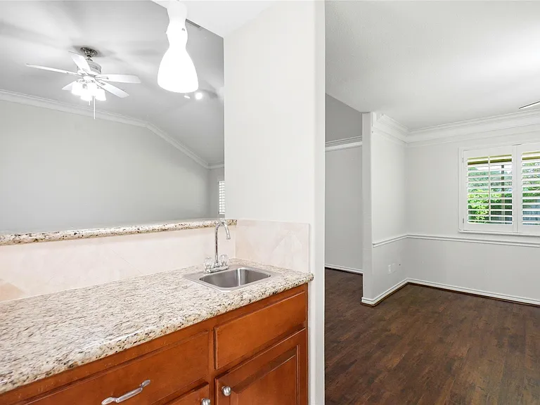 1702 Fantasy Woods Dr — Photo 20