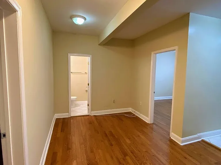 3220 Wisconsin Ave NW — Photo 29