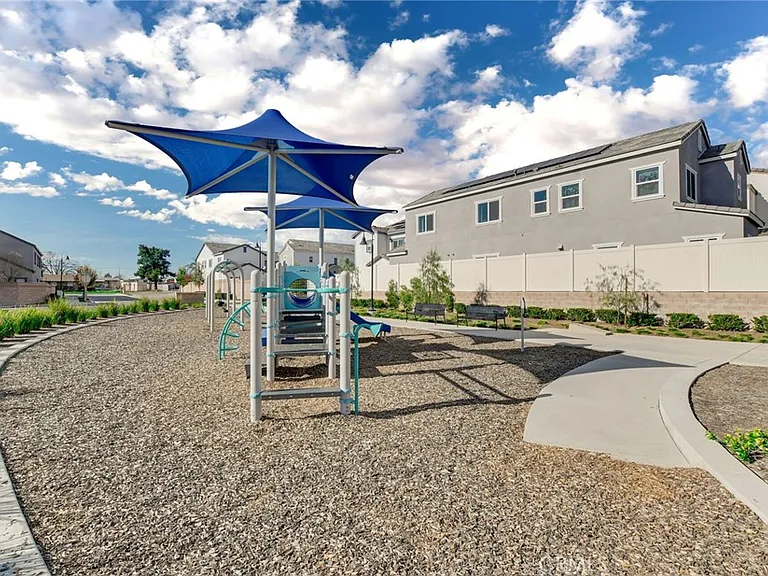 31969 Monet Pl — Photo 39