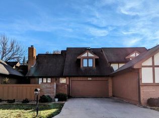 5637 SW Hawick Ln, Topeka, KS 66614