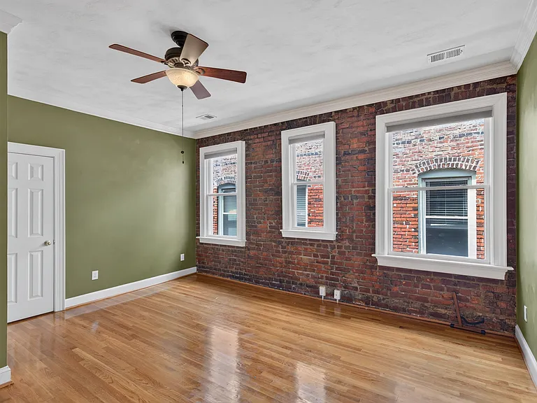 1315 Colonial Ave #1-6 — Photo 9