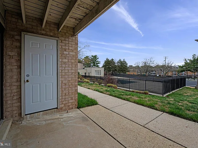 6302 Hil Mar Dr #6-2 — Photo 29