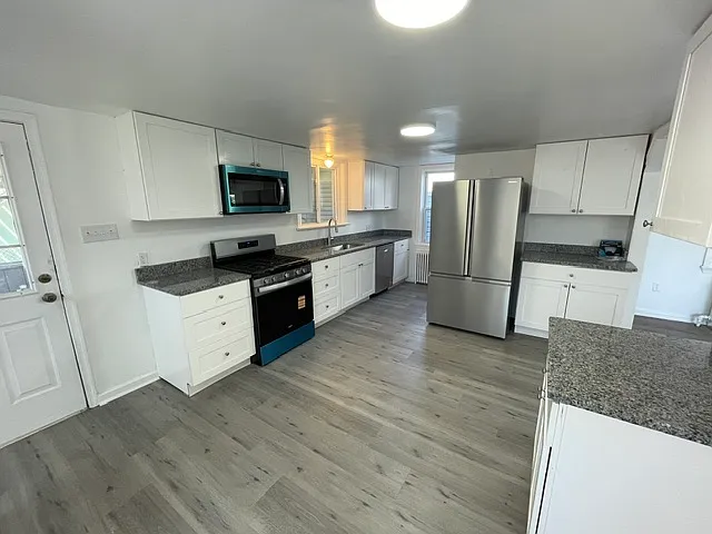 702 Market St — Photo 6