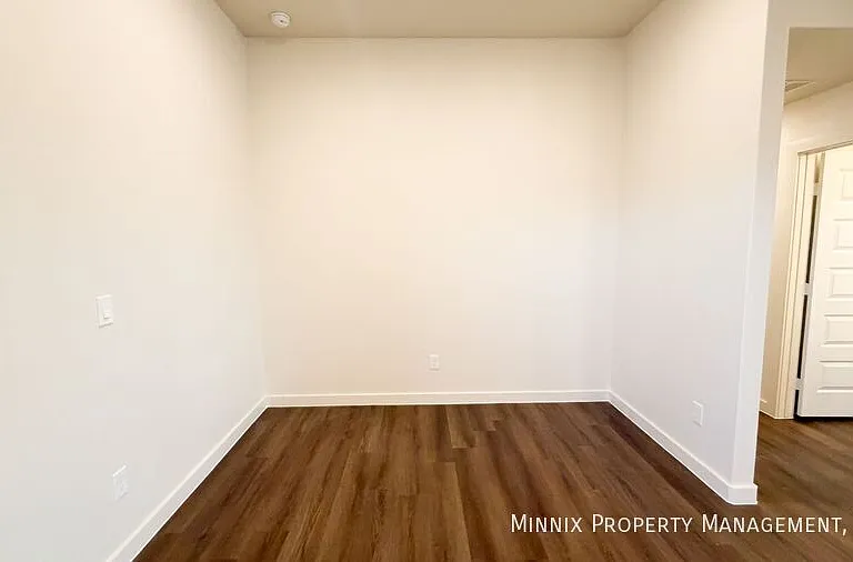 1202 Cottonwood Ave — Photo 14