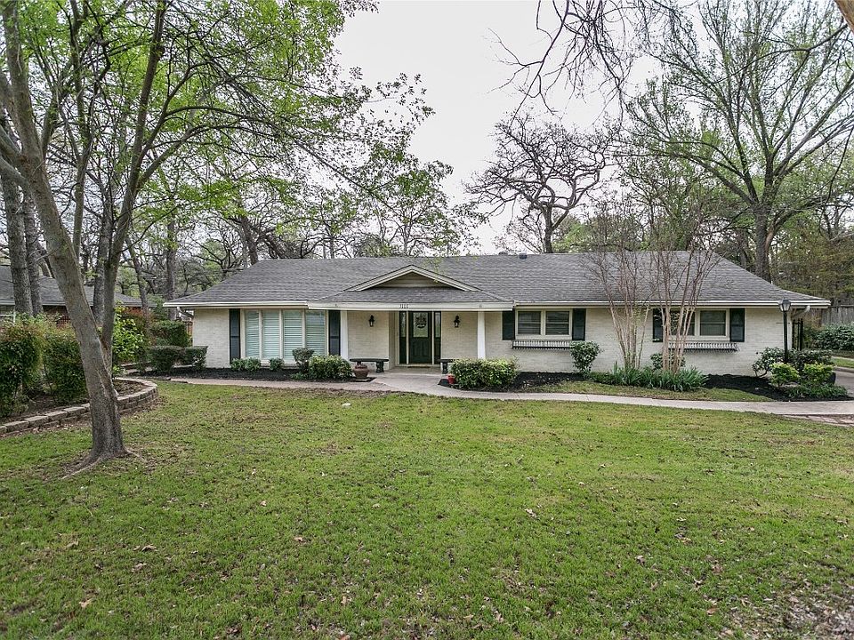 1st image of 1101 Driftwood Dr