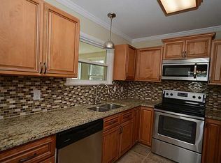 5002 Hazelwood Rd, Hampton, VA 23605