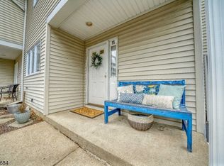 15 Orchard St, Madison, NJ 07940