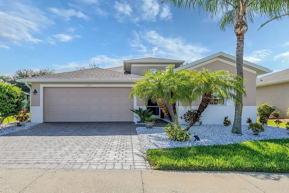 1st image of 5082 Layton Dr