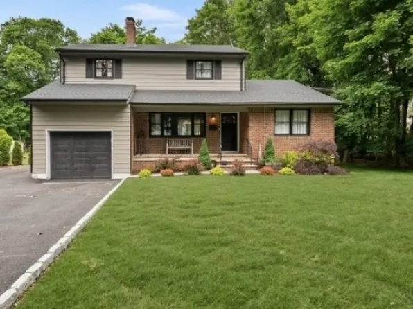 5 N Rose Ln, Mount Olive Twp., NJ 07828