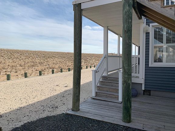 5th image of 214 Leeward Ave #A