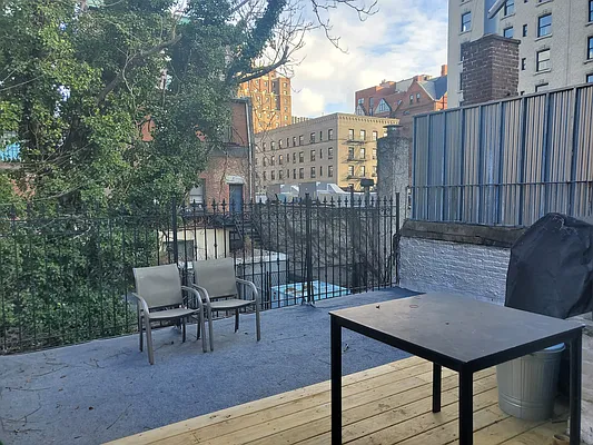 Rented by Frank Valvo Real Estate | media 8