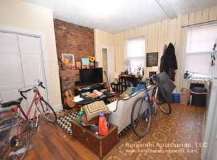 22 Phillips St APT 3, Boston, MA 02114