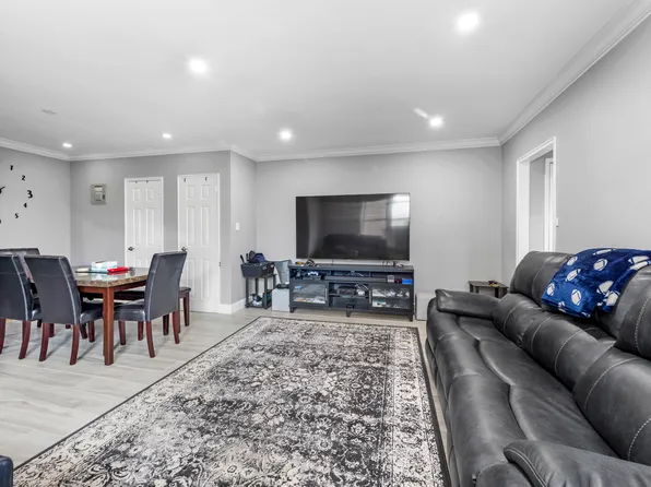 5639 Netherland Avenue image 3 of 13