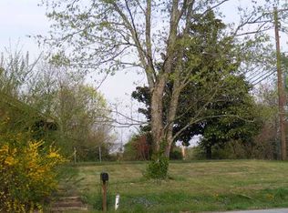 8802 Nelson Rd, Soddy Daisy, TN 37379