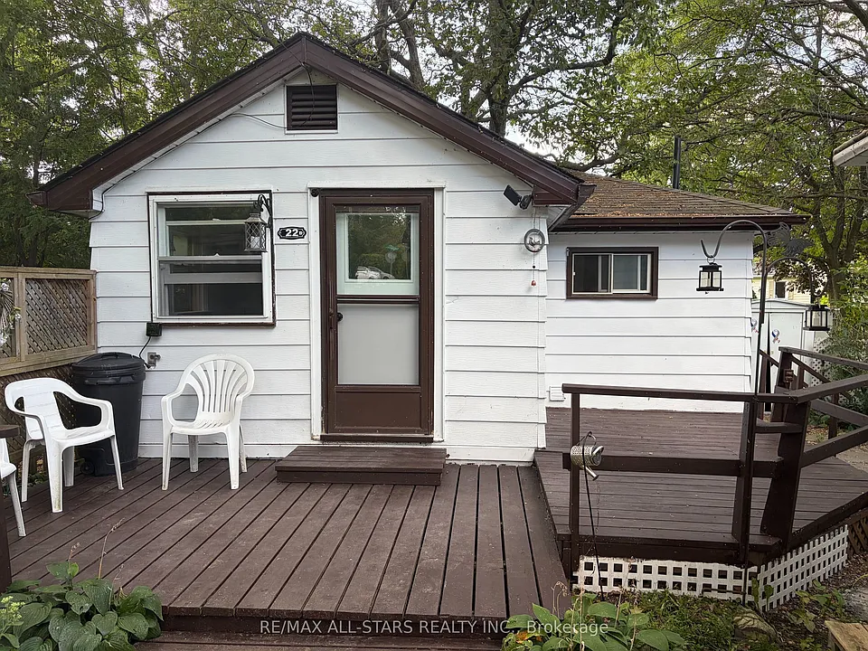 22B Thompson Dr