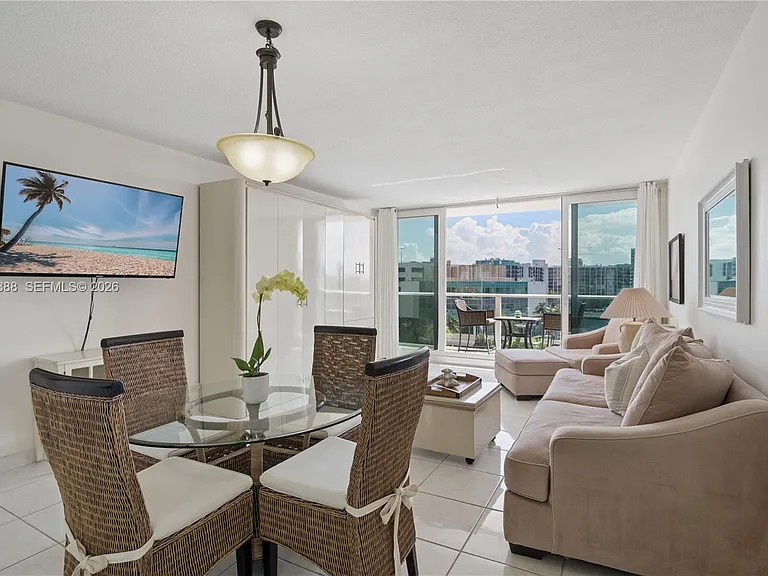 3505 S Ocean Dr #604 — Photo 4