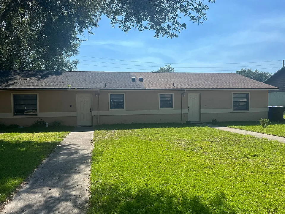 2112 W Martin St