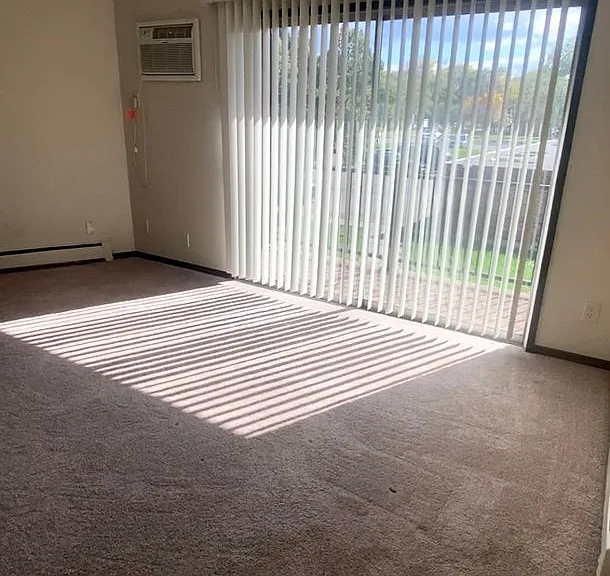 4601 Independence Ave N — Photo 16