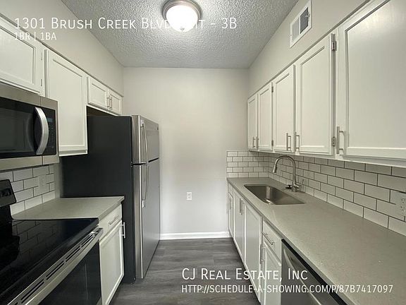 4th image of 1301 Brush Creek Blvd Unit 3B
