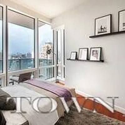 Rented by Town Residential | media 25